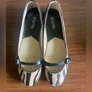 Michael Michael Kors Women’s 8.5 Animal Print With Belt Flats Shoes